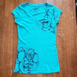 Cute rose print V-neck
